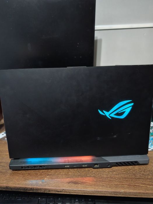 Asus Rog Strix Scar 17 G733Q Ryzen 9 5900hx rtx3070