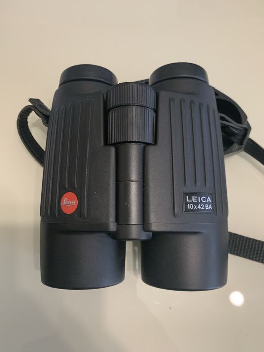 Binoclu Leica Trinivid