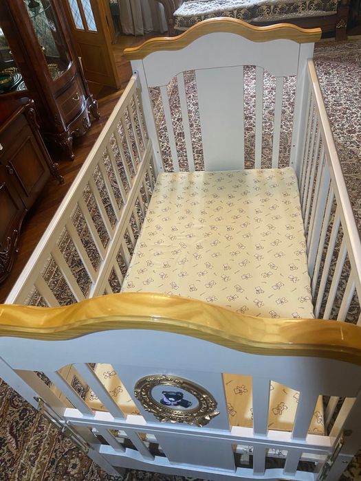 Detskiy krovat lyulkasi bilan