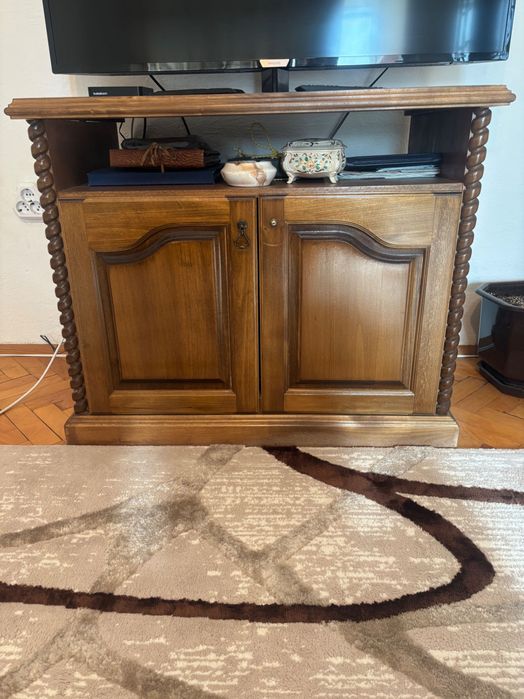 Продавам мебели за дома