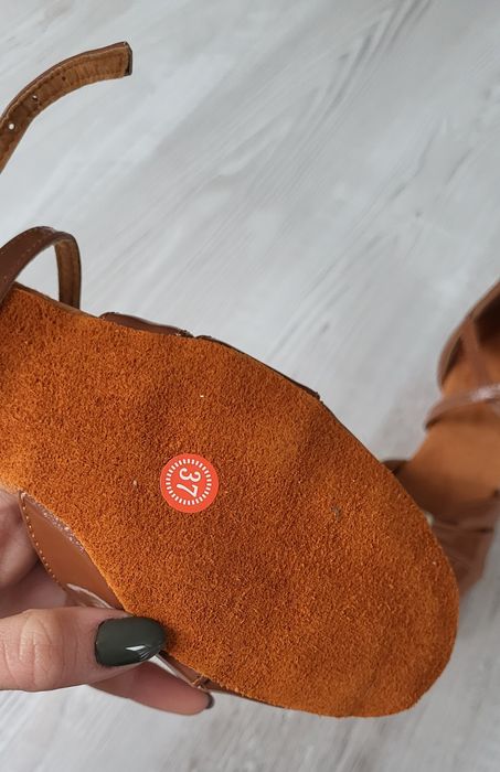 Pantofi de dans NOI 39 Piele Lacuita maro toc mic