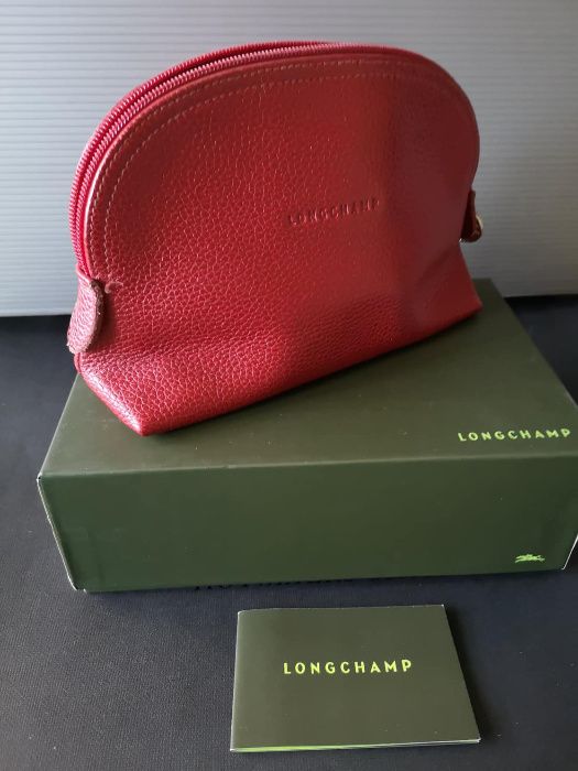 Голямо портмоне от фина телешка кожа Longchamp