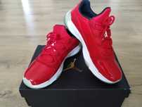 Nike Air Jordan 11 CMFT Low, mărimea 44, stare excelenta
