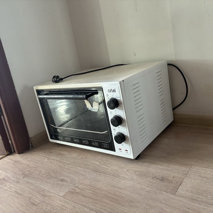 Продам электропечь в рабочем состоянии.