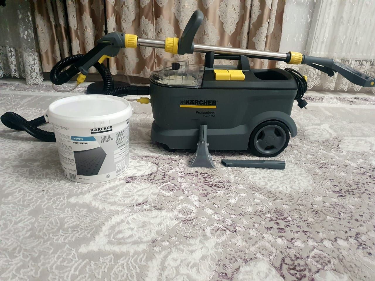 Моющий пылесос Karcher