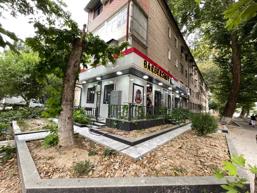 65м2 Парус чилонзор нежилое Продаётся / Фасад 16 метр