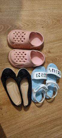 Продам сандалии для девочки