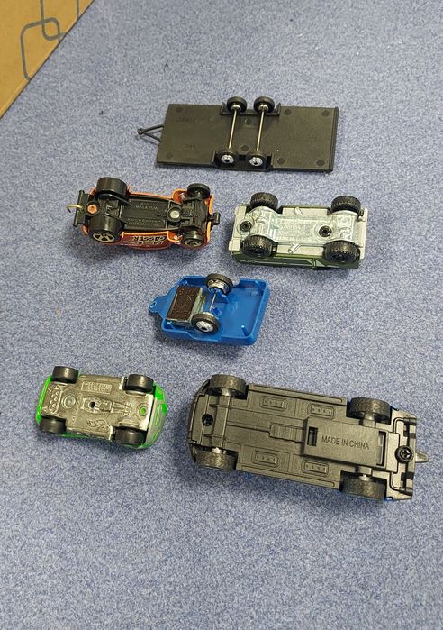 Machete masinute Ford Raptor,Land Rover,Buggy+remorca Hotwheels,Grell