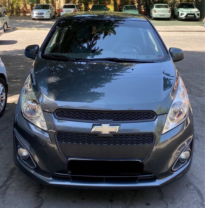 Продам Spark 2020 2-я позиция механика чистая нету красок