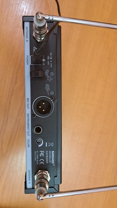 Shure wireless SLX4