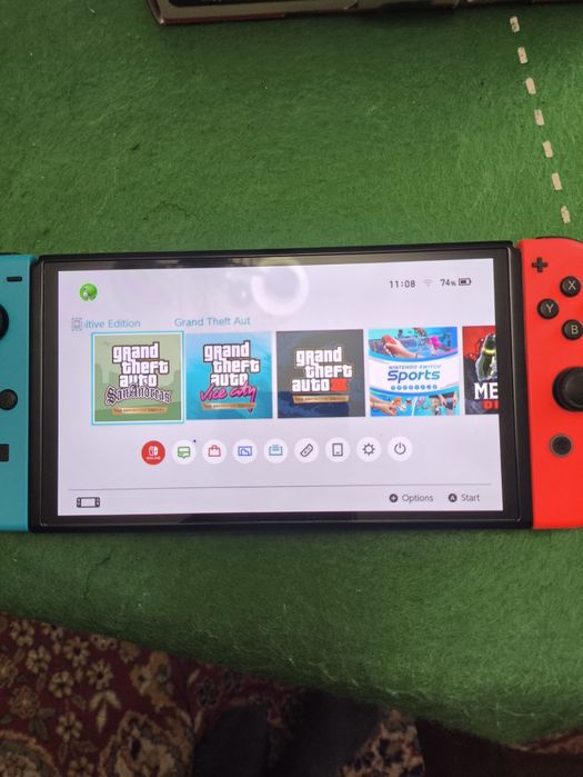 Nintendo Switch OLED-перфектно състояние