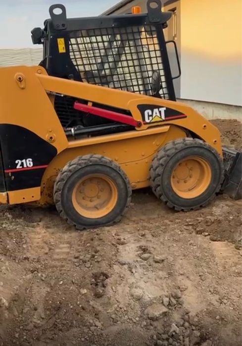 Inchiriez miniexcavator miniincarcator