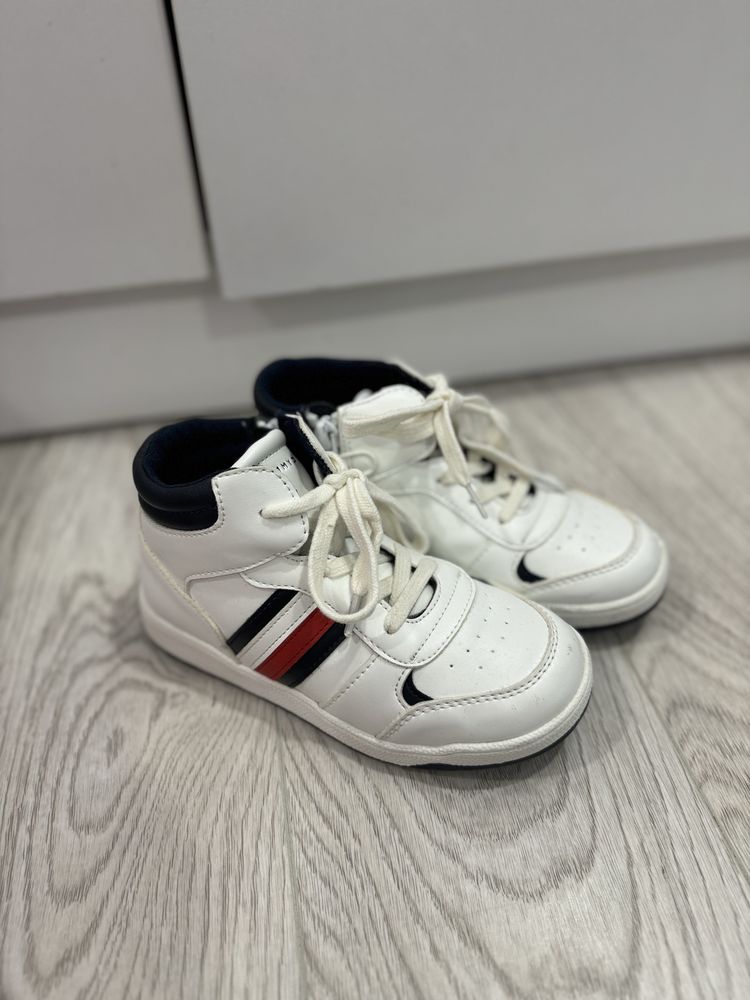 Tommi Hilfiger 30 номер, 45лв.