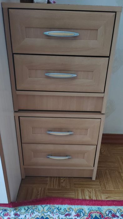 Продам спальный гарнитур