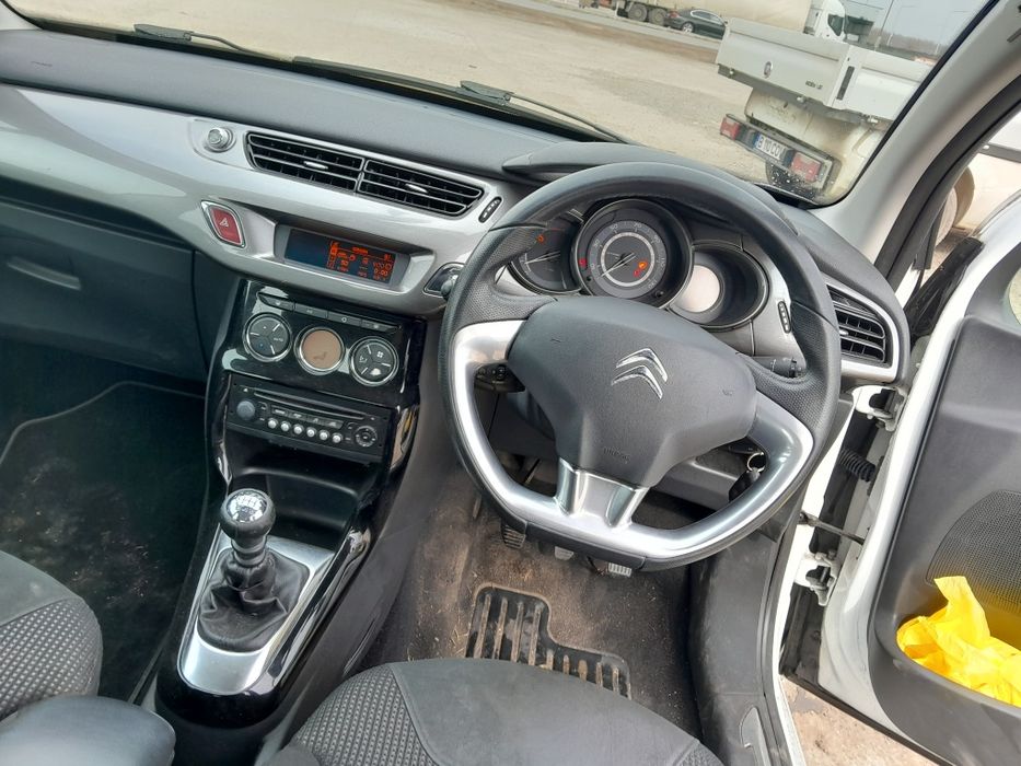 Dezmembrez Citroen C3