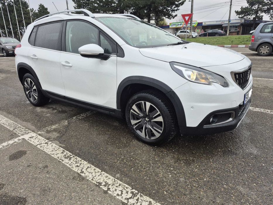 Peugeot 2008 facelift  120CP