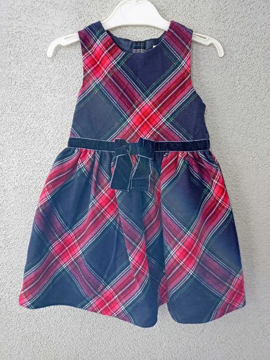 Дрешки за момиче размер 18-24м.