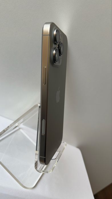 iPhone 16 Pro Max, Natural Titanium, 512 GB - Перфектен