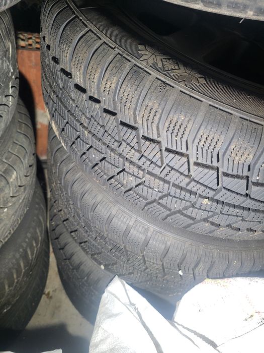 Jante cu cauciucuri noi de iarna Bmw