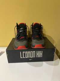 Nike LeBron 19 ''Bred''