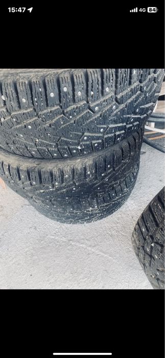 Шина 225/50/17 зимние с шипами
