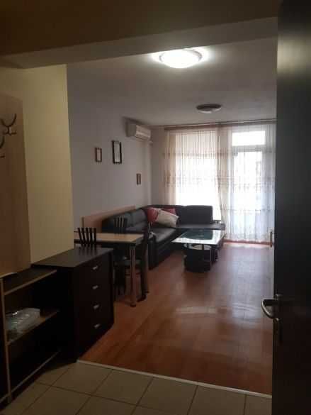 Двустаен имот в Разсадника