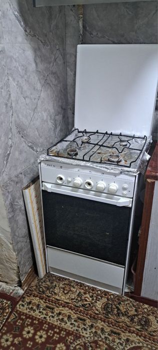 Продам Газ плиту