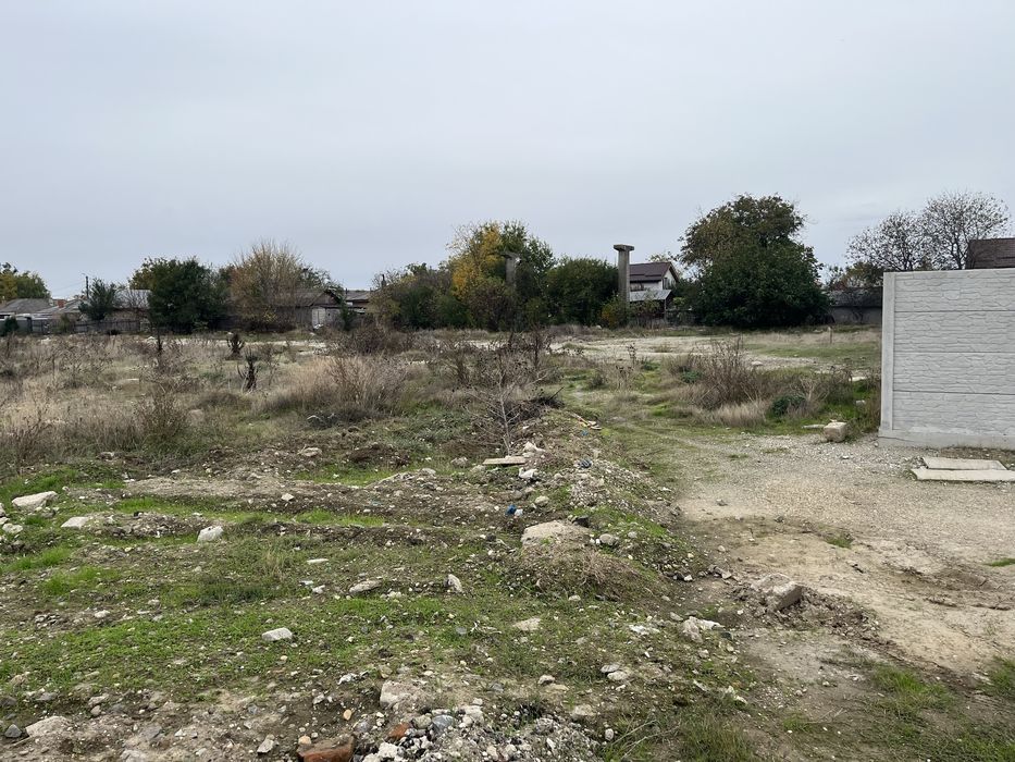 Teren intravilan de vanzare