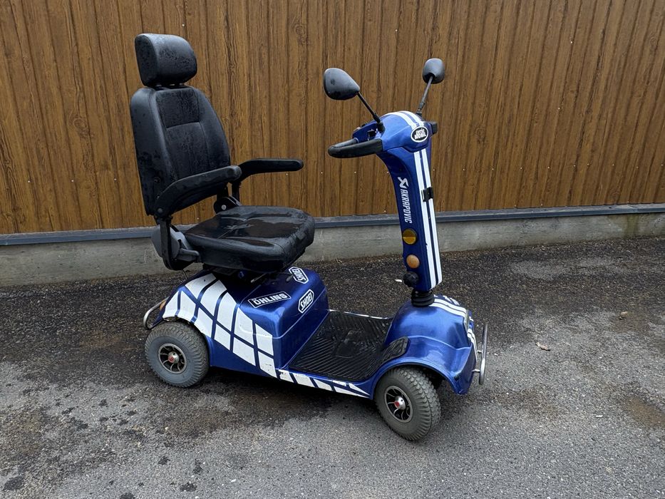 Carucior pentru varstnici electric
