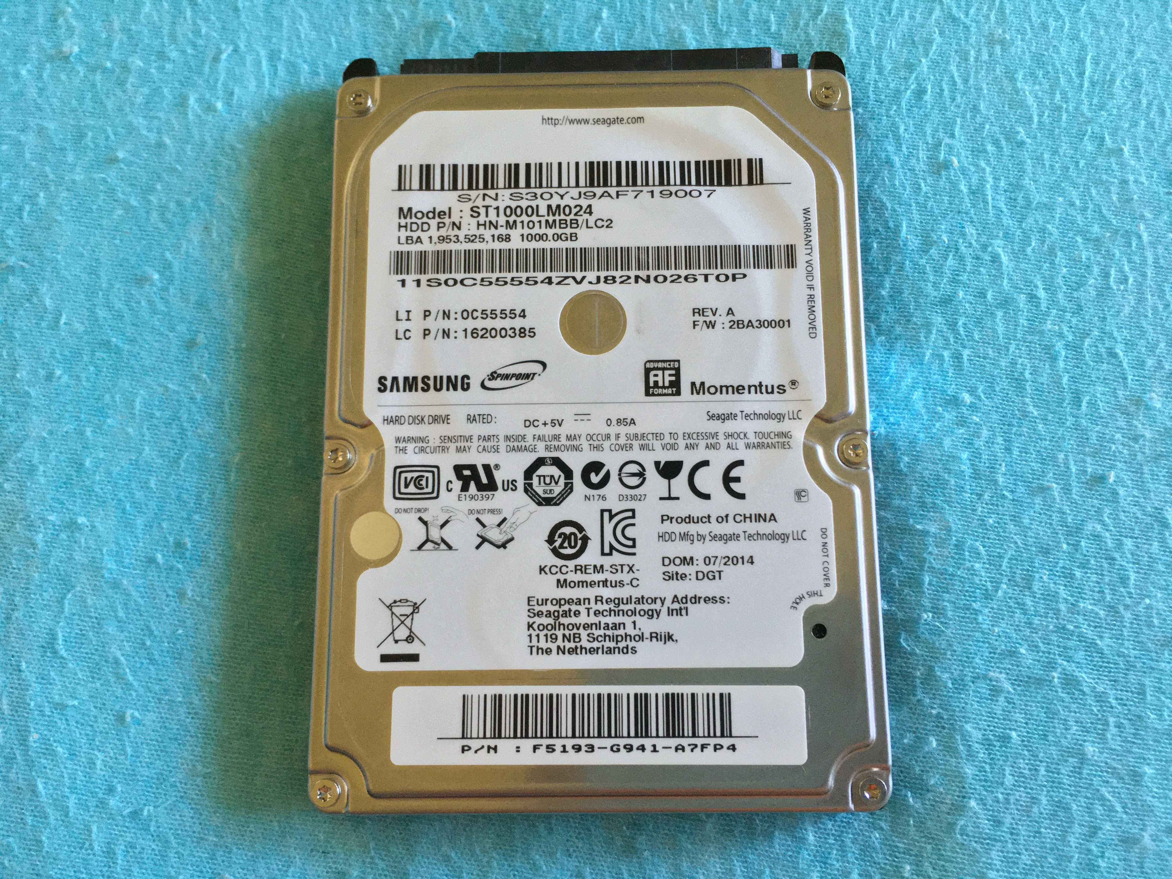 hdd 1 tb Samsung sata, fara bad-uri testat cu hdd sentinel (hard disk)