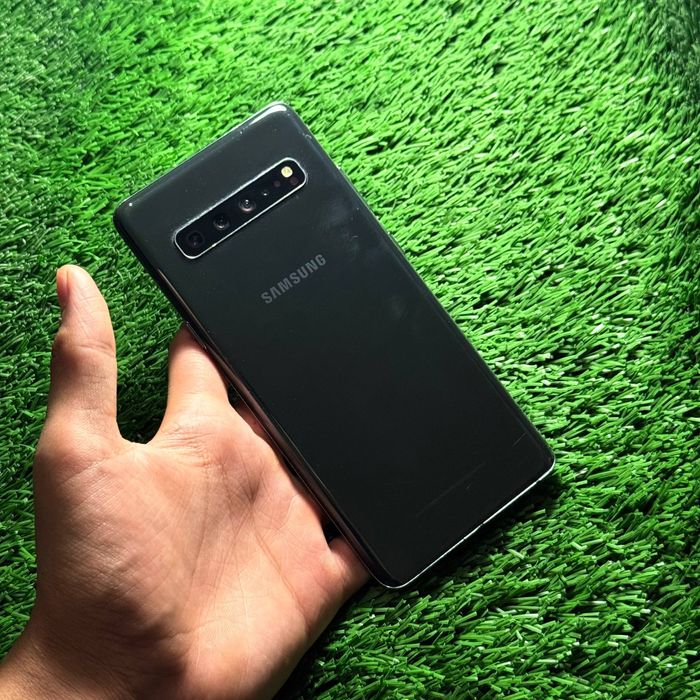 Samsung S10 5g sotiladi dastavka bor