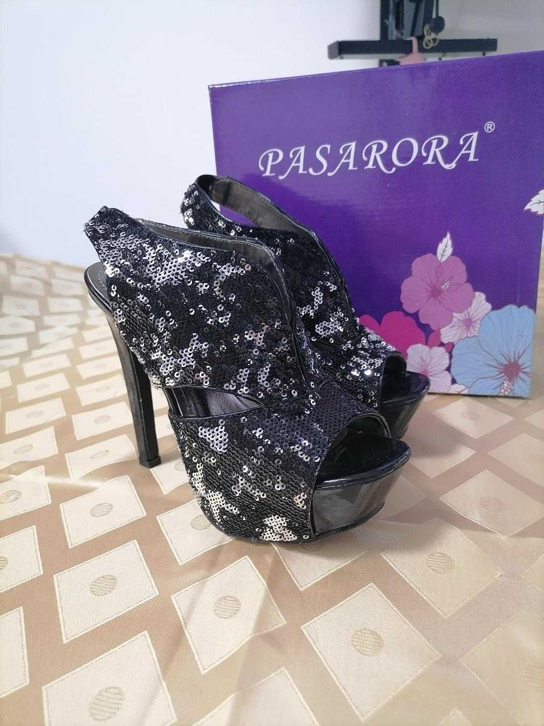 Vand pantofi de dama masura 36