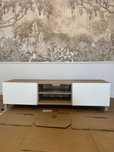 Comoda tv Ikea, alb si crem