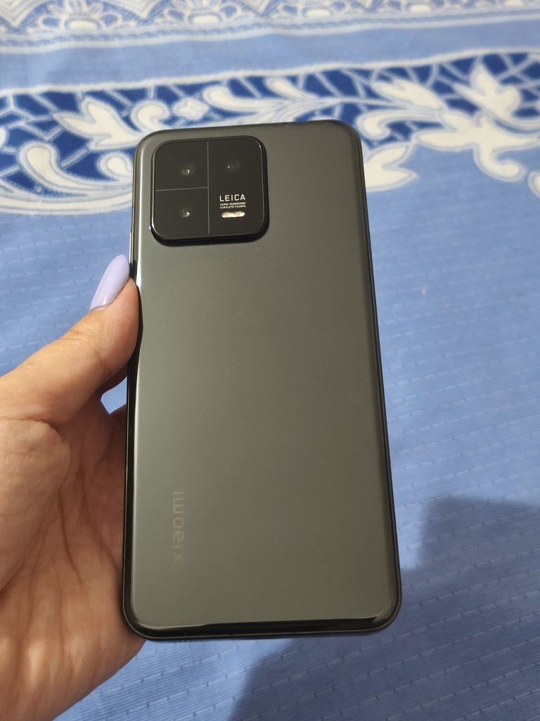 Xiaomi 13 12/256Gb