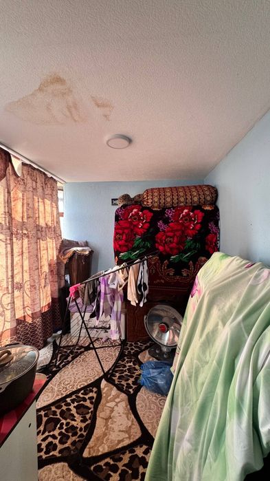 Povorot, 61kv. Kvartira sotiladi!