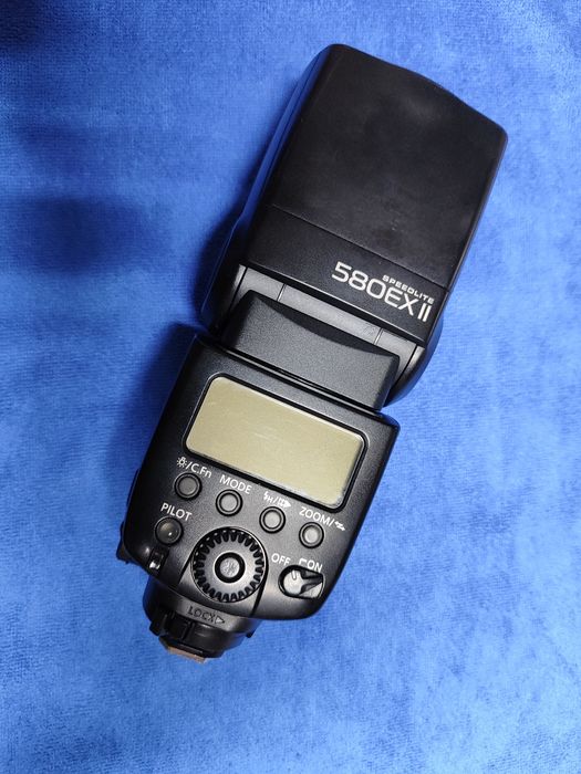 Вспышка canon speedlite 580EX II