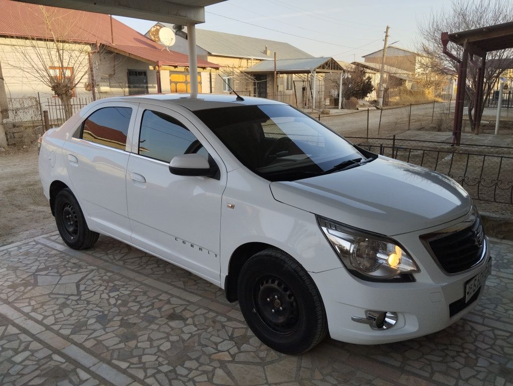 Продается машина марки Chevrolet - Cobalt состояние отличное