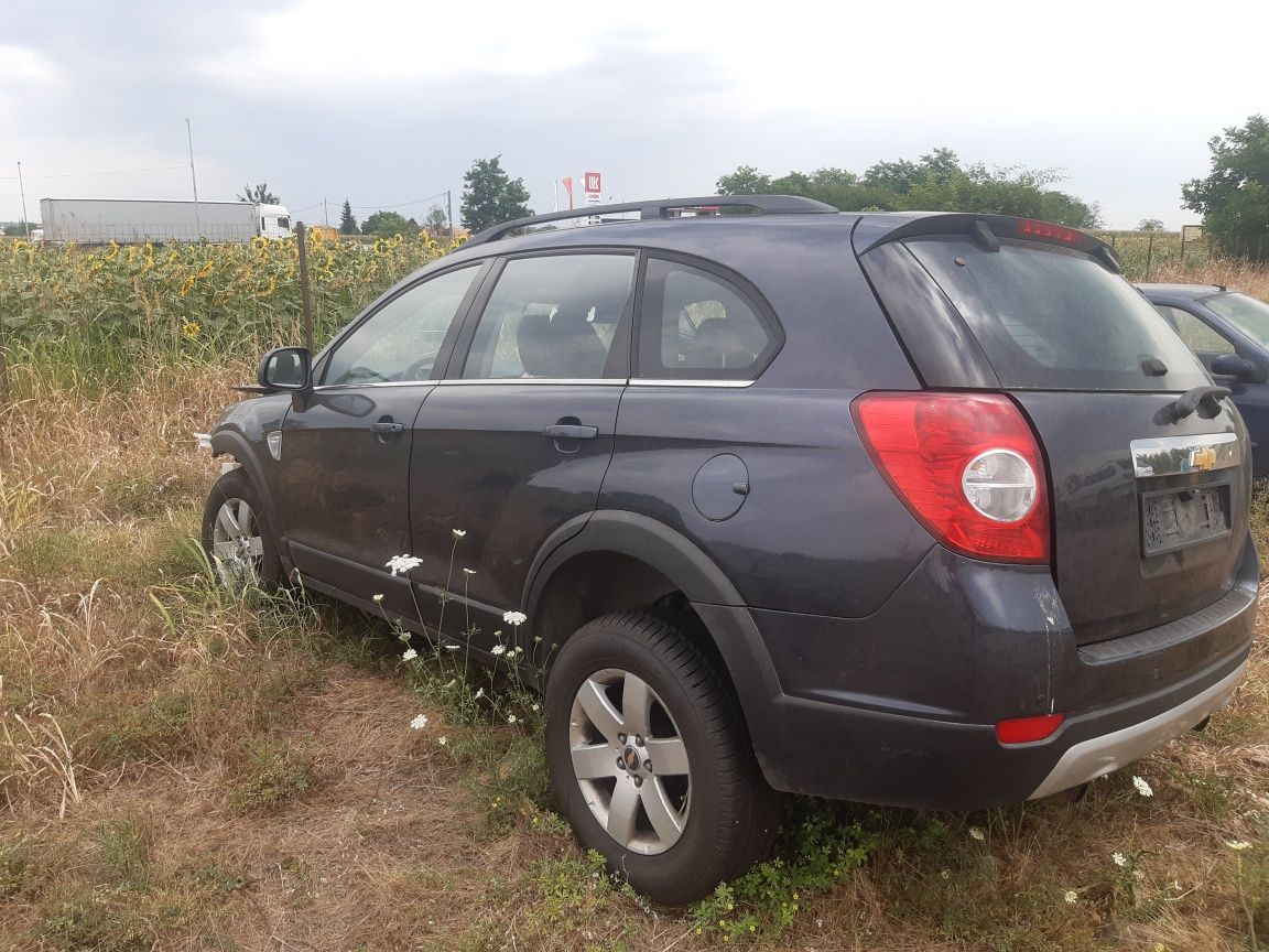 Dezmembrez Chevrolet captiva