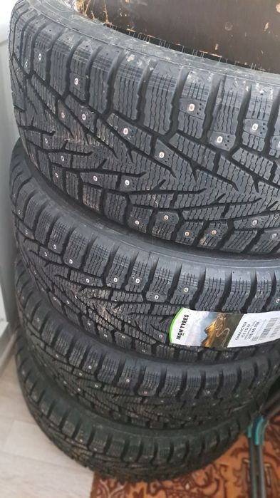 Продам новую   зимнюю  резину
