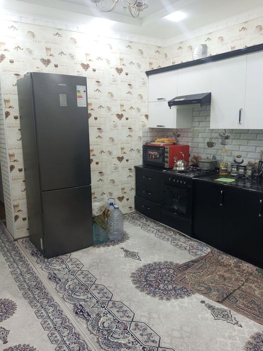 Икки каватли жой барча жихозлари Билан сотилади