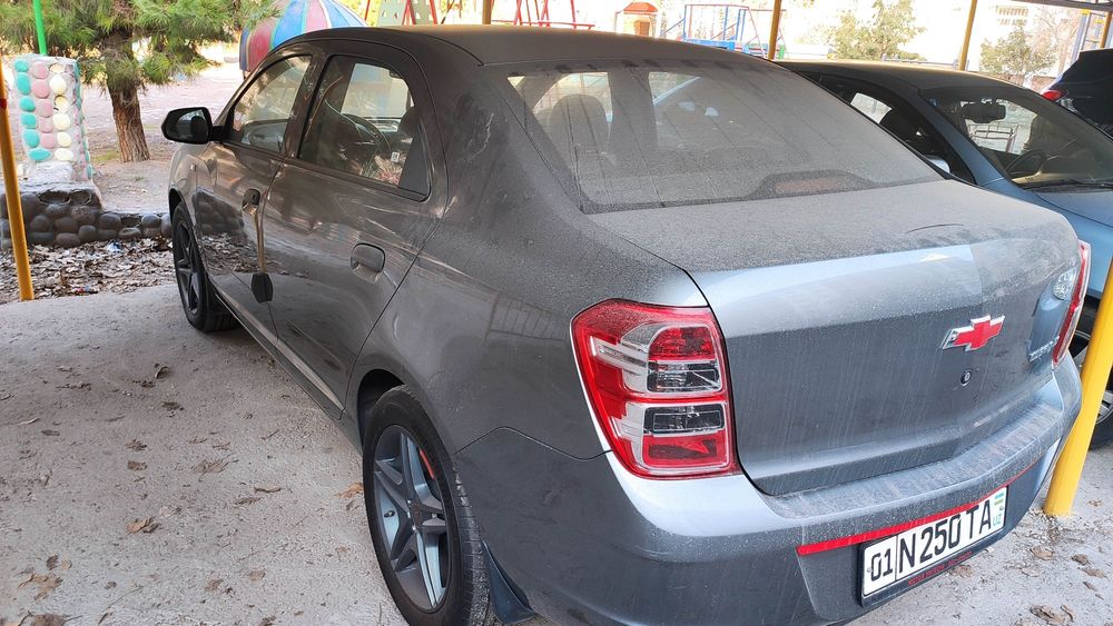 Продаются Диски с резиной 17"215/55 Bridgestone в отличном состоянии .