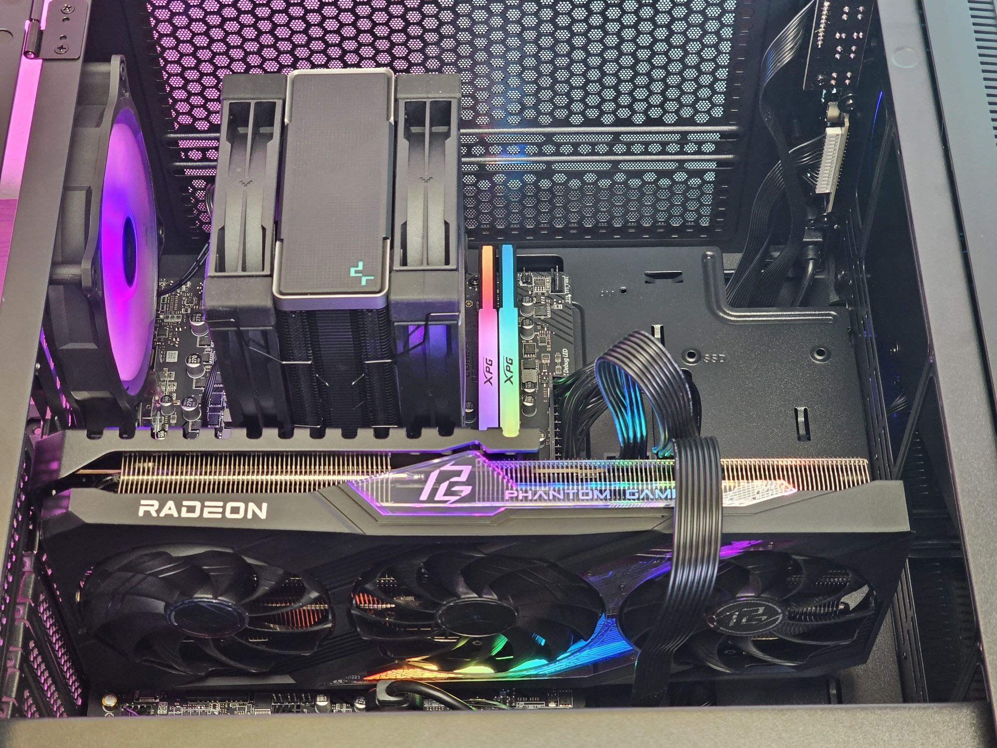 RX 7700XT/Ryzen 5-7500F/RAM 16GB DDR5/SSD 512GB/Чисто Нов+Гаранция!