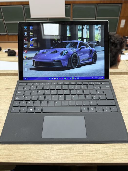 Microsoft Surface Pro 7 Plus cu tastatura