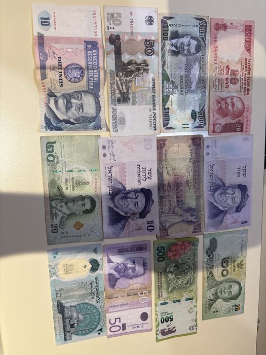 Lot bancnote straine diferite , scoase din circulatie