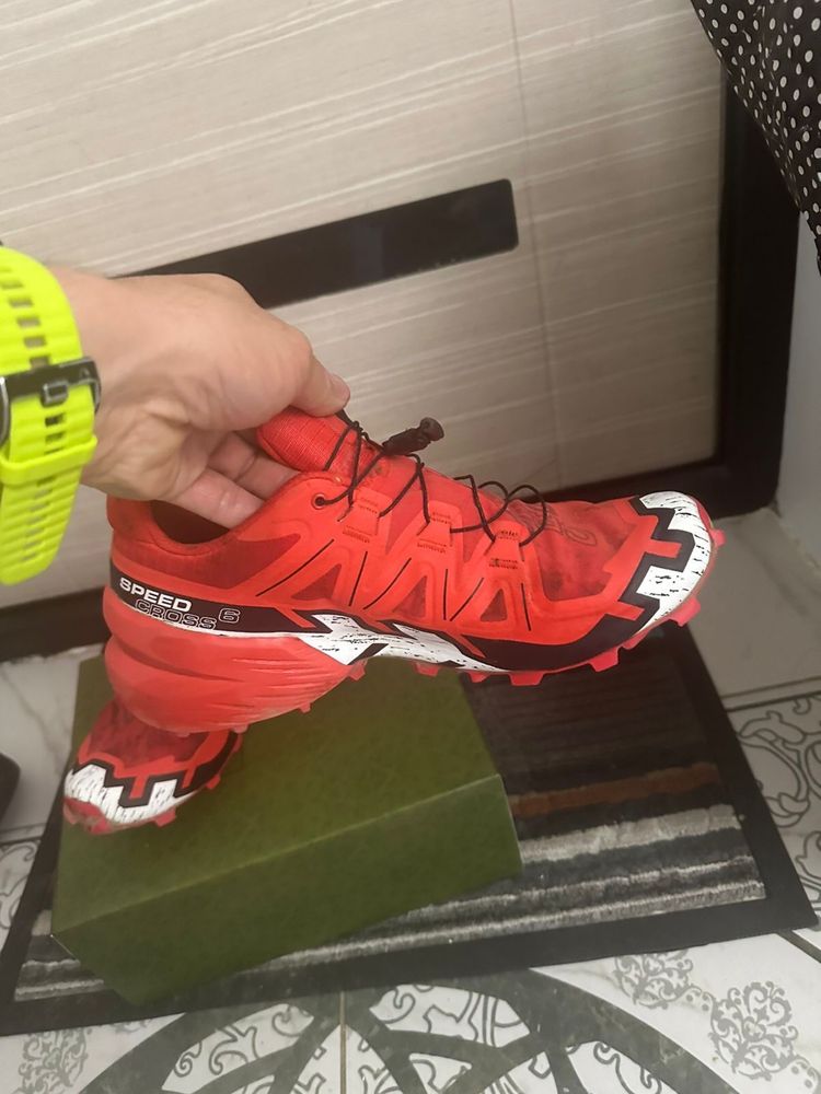 Продам кросовки Salomon speed cross 6 почти как новый  .