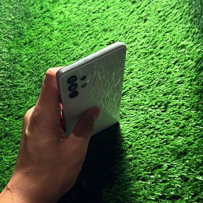 Samaung A32 sotiladi ekrani orginal