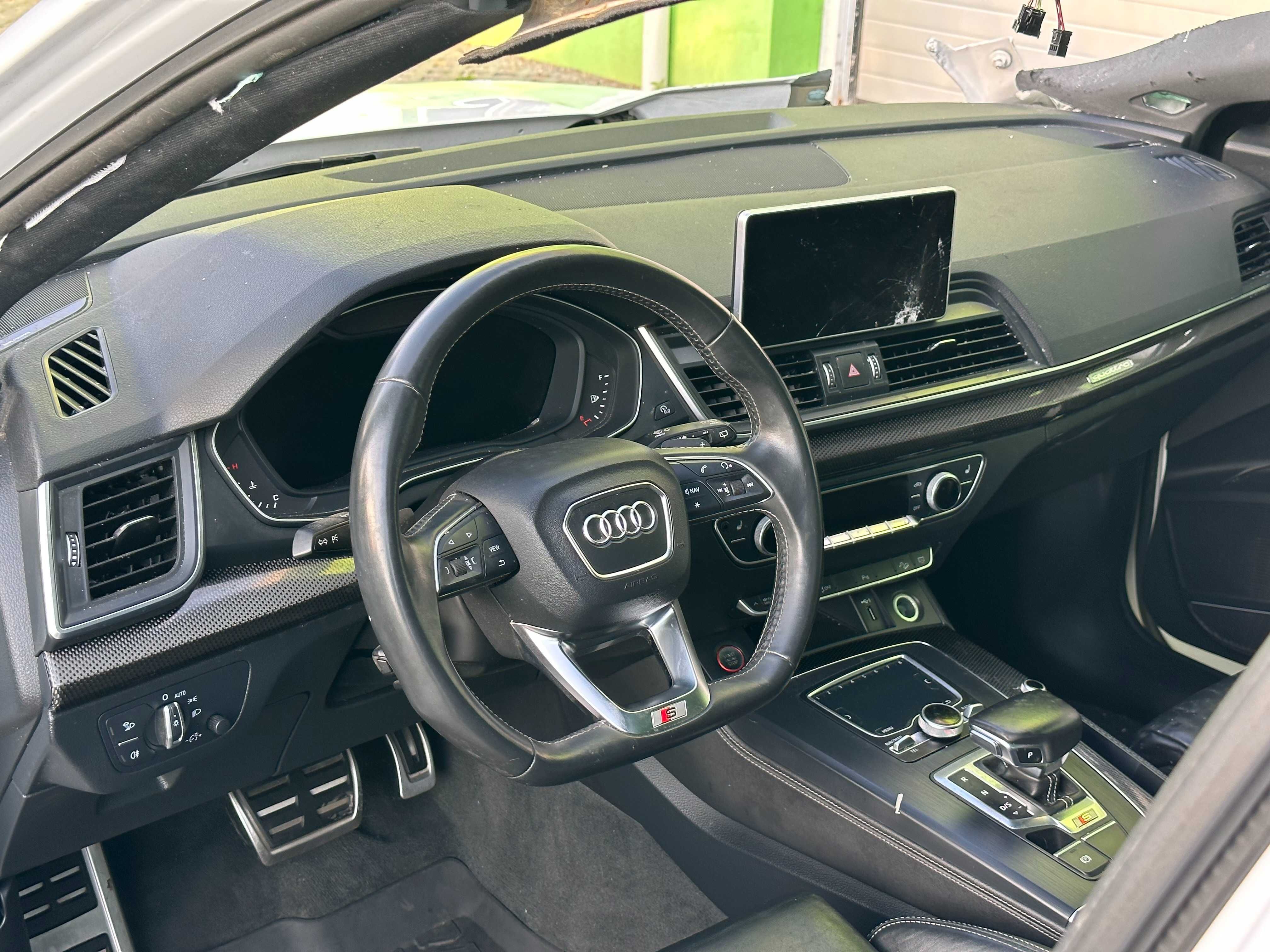 AUDI SQ5 3.0TFSI На Части