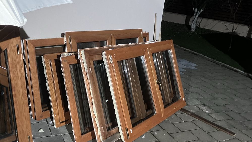 Geamuri termopan din lemn stratificat