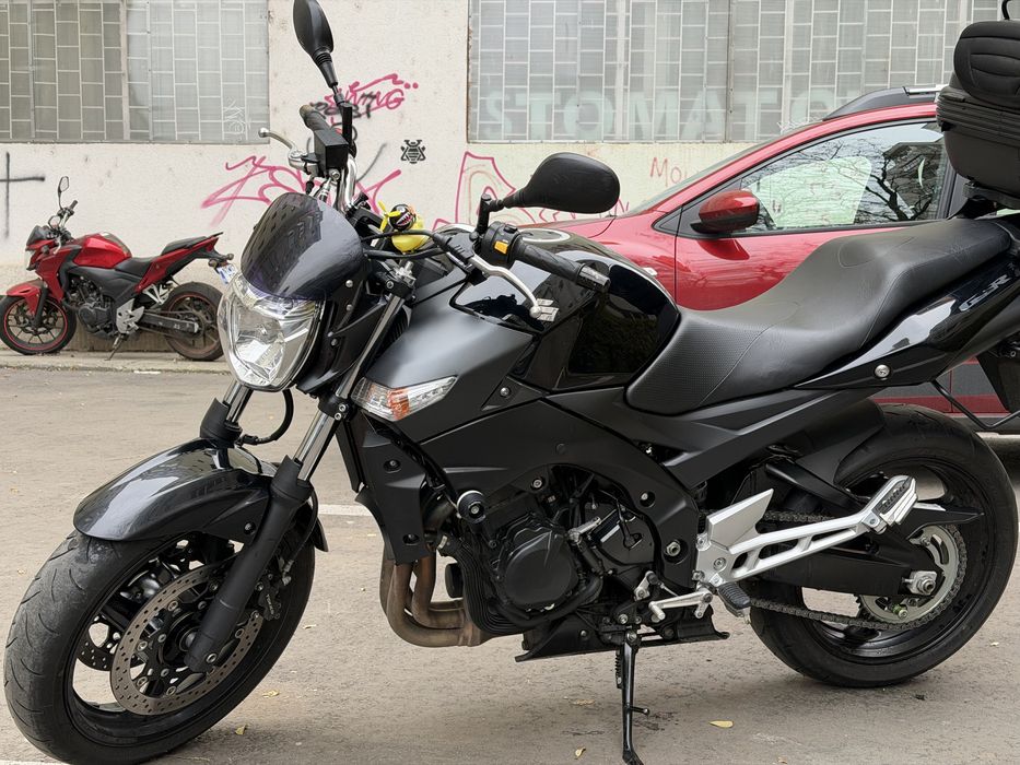 Suzuki GSR 600 2009 599 cm3 / 72 kW
