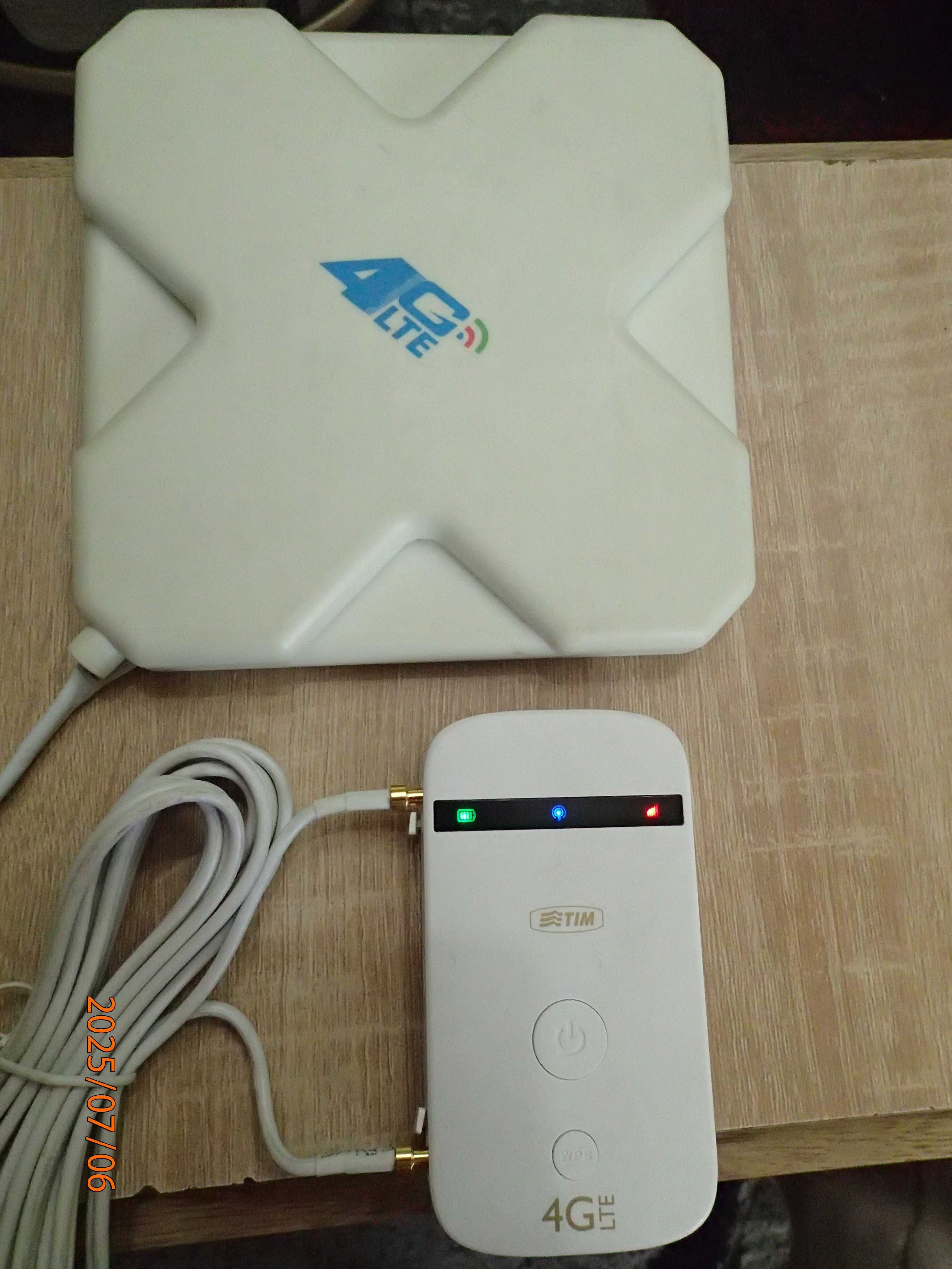 Router portabil + antena 4G-LTE,  ZTE MF90 liber in orice retea